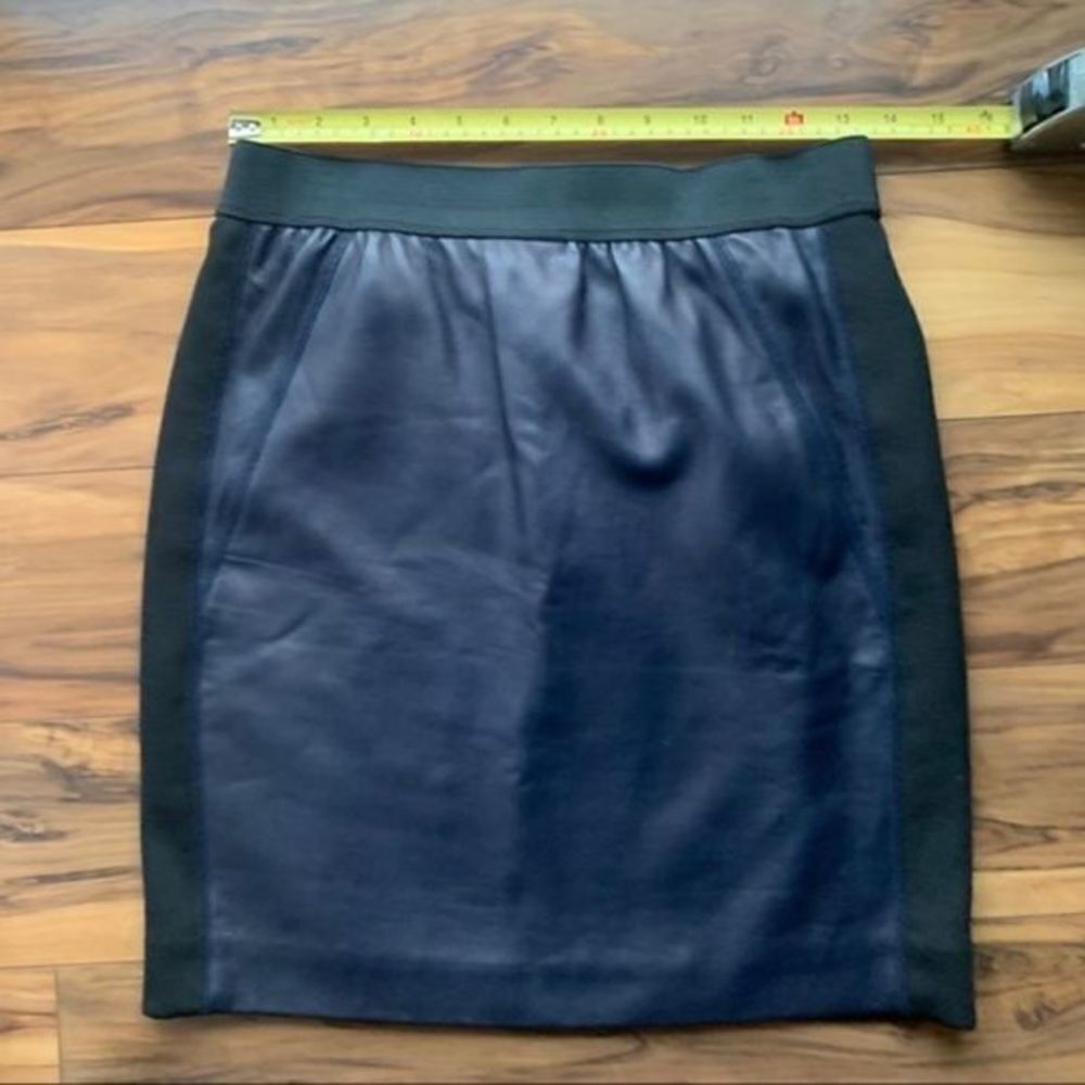 Sandro - Picture 7 of 8